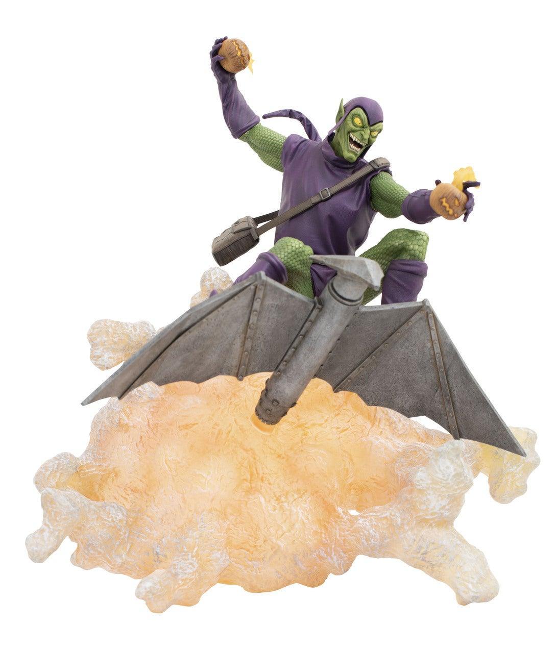 DSTJAN221991 Marvel Comics - Green Goblin Deluxe Gallery PVC Statue - Diamond Select Toys - Titan Pop Culture