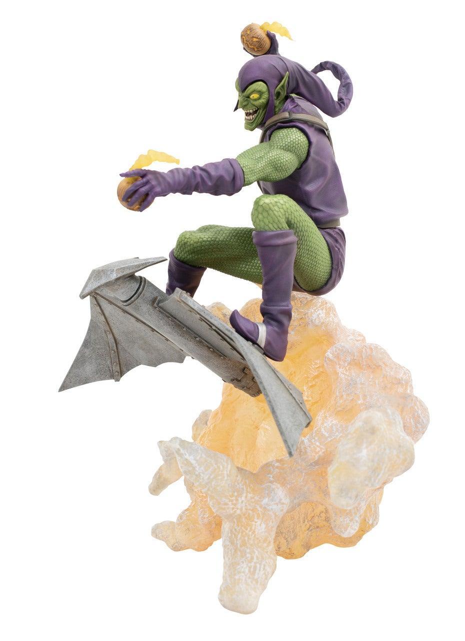 DSTJAN221991 Marvel Comics - Green Goblin Deluxe Gallery PVC Statue - Diamond Select Toys - Titan Pop Culture