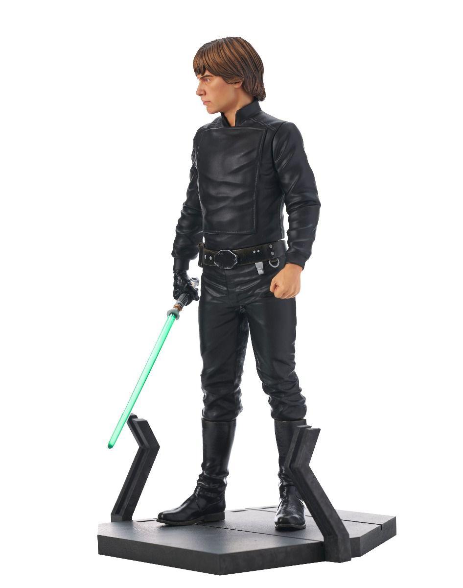Star Wars - Luke Skywalker Milestones Statue  Diamond Select Toys Titan Pop Culture