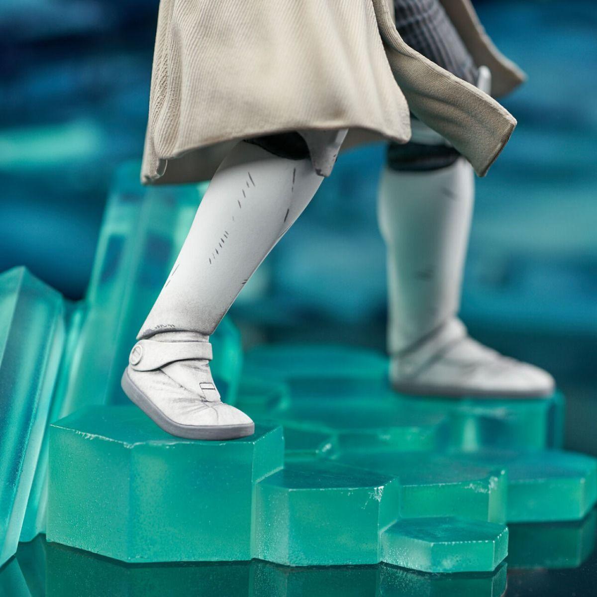DSTJUL219859 Star Wars: The Clone Wars - Obi-Wan Premier Statue - Diamond Select Toys - Titan Pop Culture