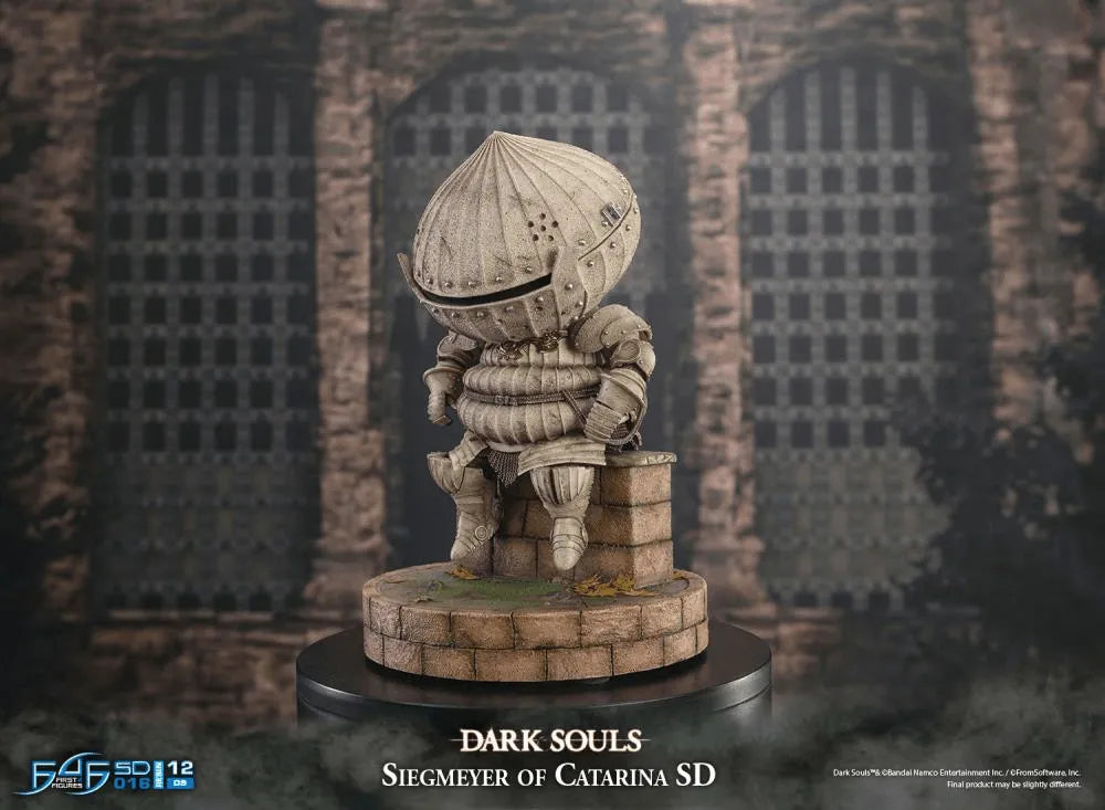 F4FDSOSMST Dark Souls - Siegmeyer of Catarina SD Statue - First 4 Figures - Titan Pop Culture