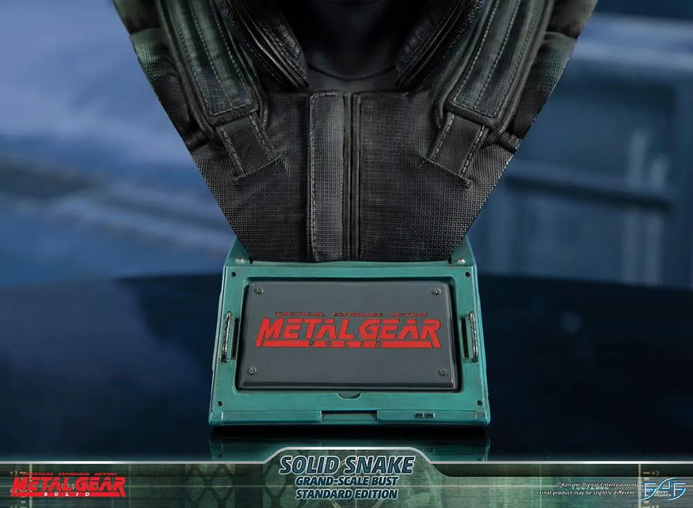 F4FMGSGBST Metal Gear Solid - Solid Snake Grand Scale Bust - First 4 Figures - Titan Pop Culture