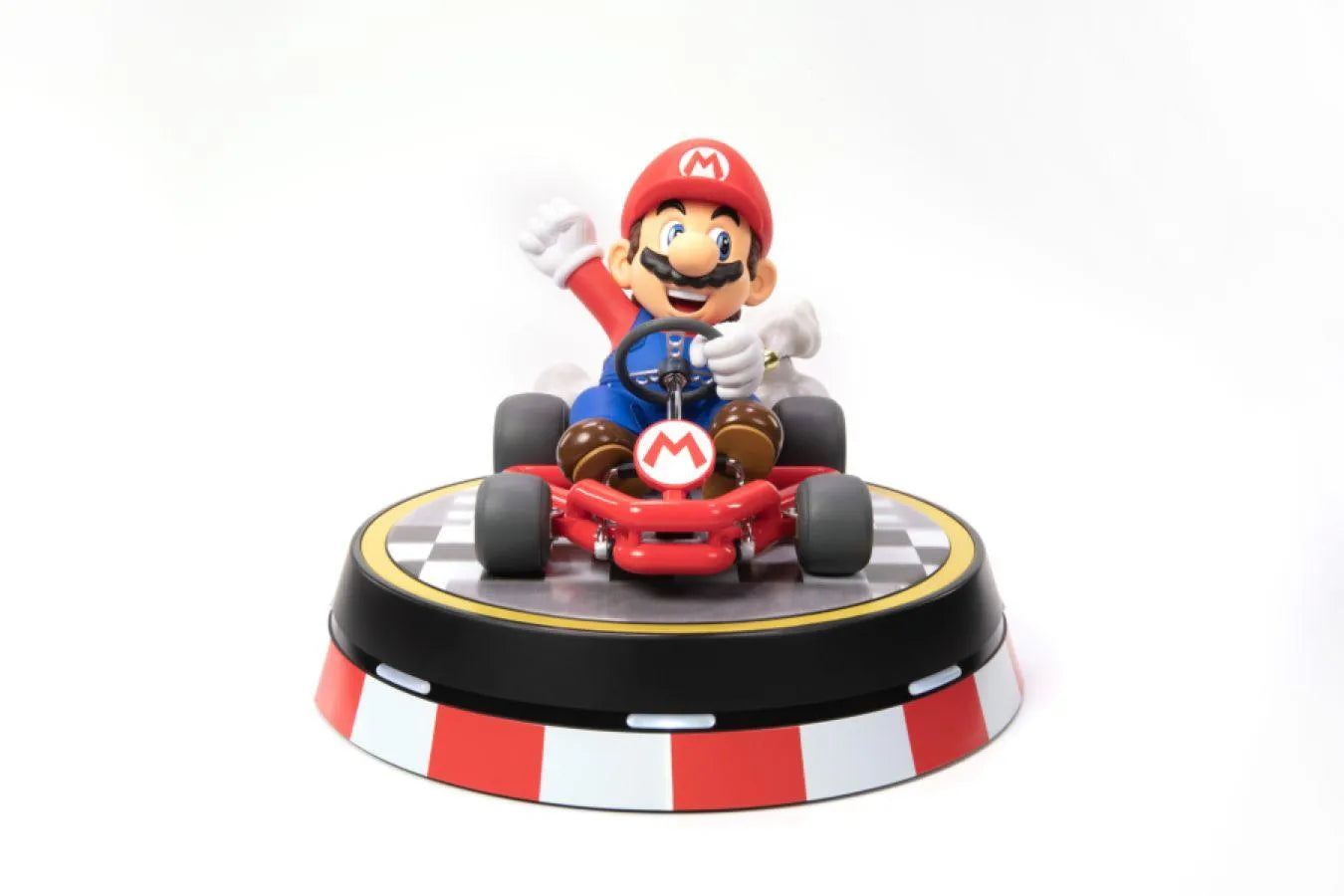 F4FMKARTCO Super Mario - Mario Kart PVC Statue (Collector's Edition) - First 4 Figures - Titan Pop Culture