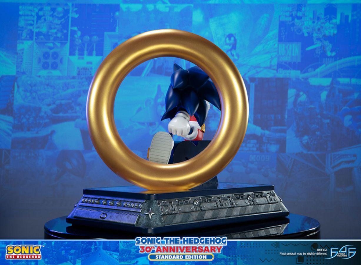 F4FSONIC30ST Sonic the Hedgehog - Sonic the Hedgehog 30th Anniversary Statue - First 4 Figures - Titan Pop Culture