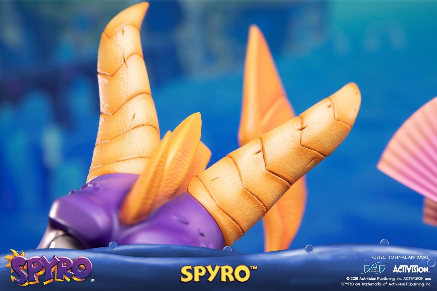 F4FSPYREST Spyro the Dragon - Spyro Reignited Statue - First 4 Figures - Titan Pop Culture