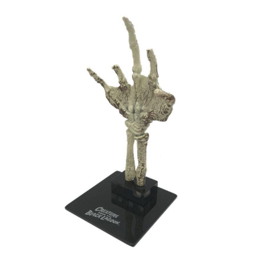 FAC408908 Universal Monsters - Fossilized Creature Hand Scaled Prop Replica - Factory Entertainment - Titan Pop Culture