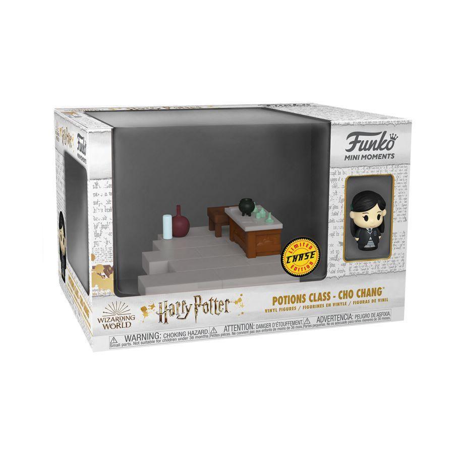 FUN57364 Harry Potter - Hermione Mini Moment - Funko - Titan Pop Culture