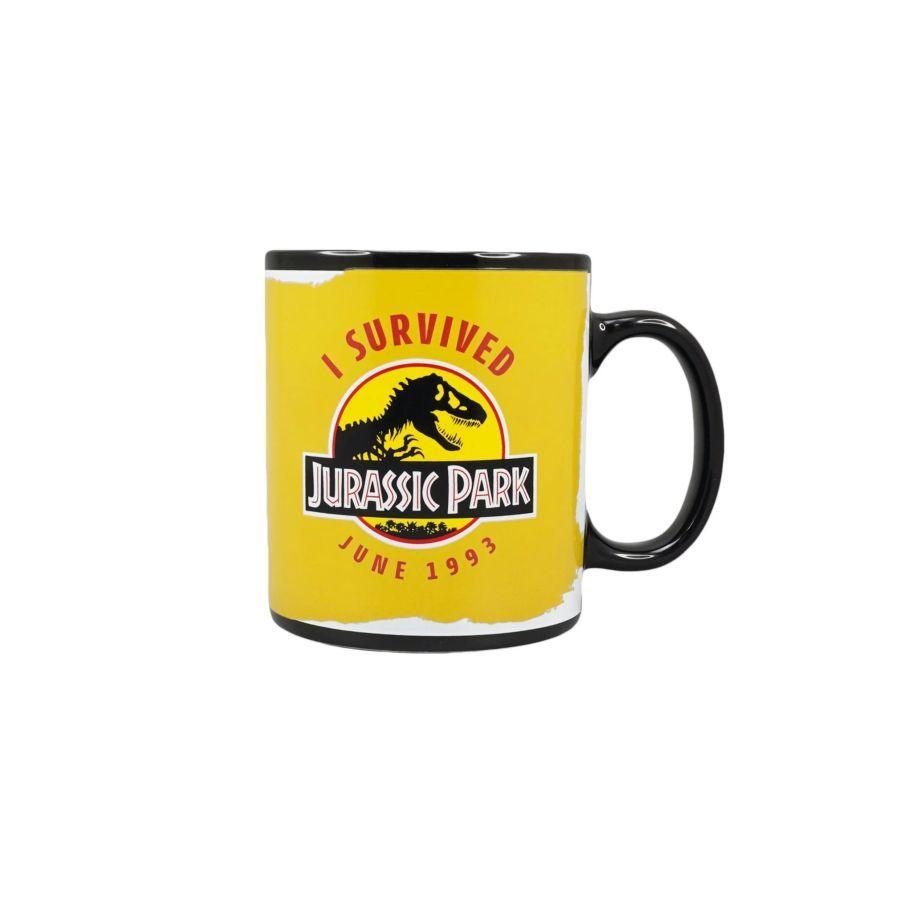 HMBMUGBJP02 Jurassic Park - Heat Changing Mug - Half Moon Bay - Titan Pop Culture