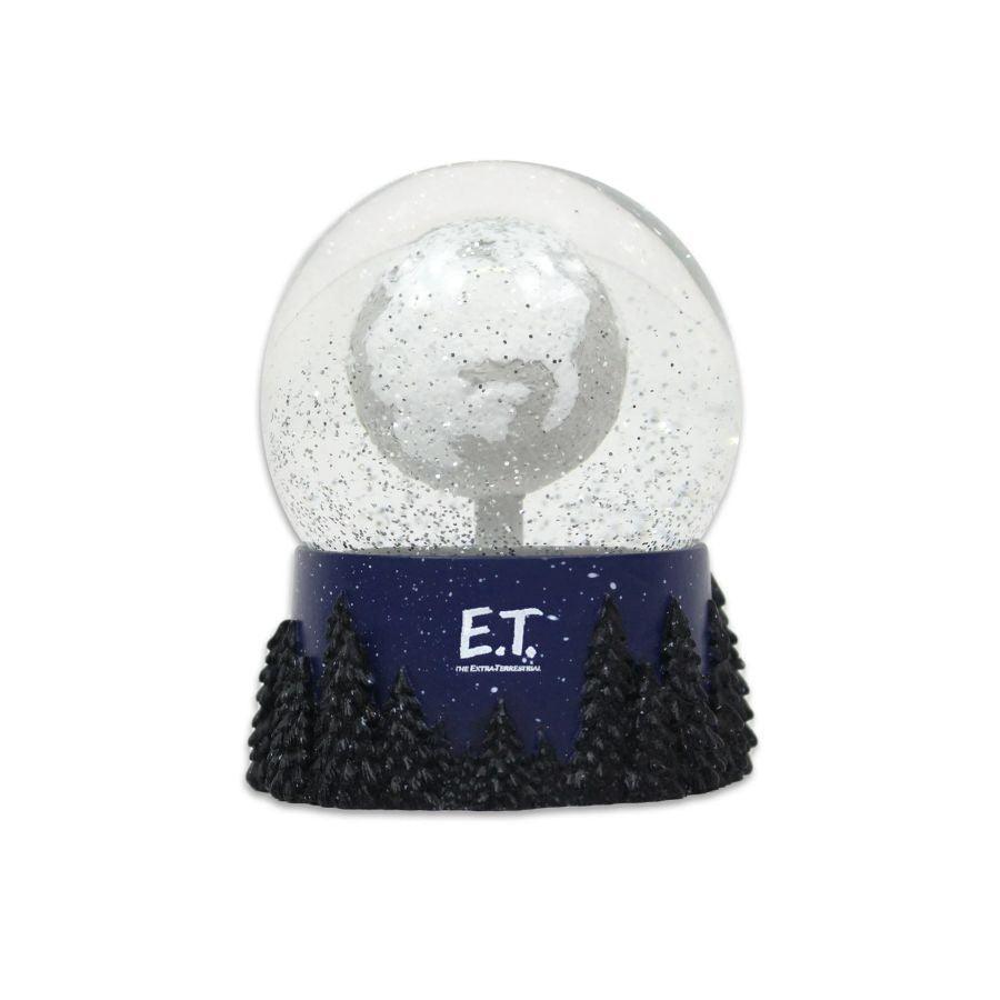 HMBSGET01 E.T. the Extra-Terrestrial - E.T. 65mm Snow Globe - Half Moon Bay - Titan Pop Culture