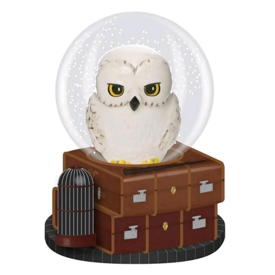 HMBSGHP08 Harry Potter - Hedwig 65mm Snow Globe - Half Moon Bay - Titan Pop Culture