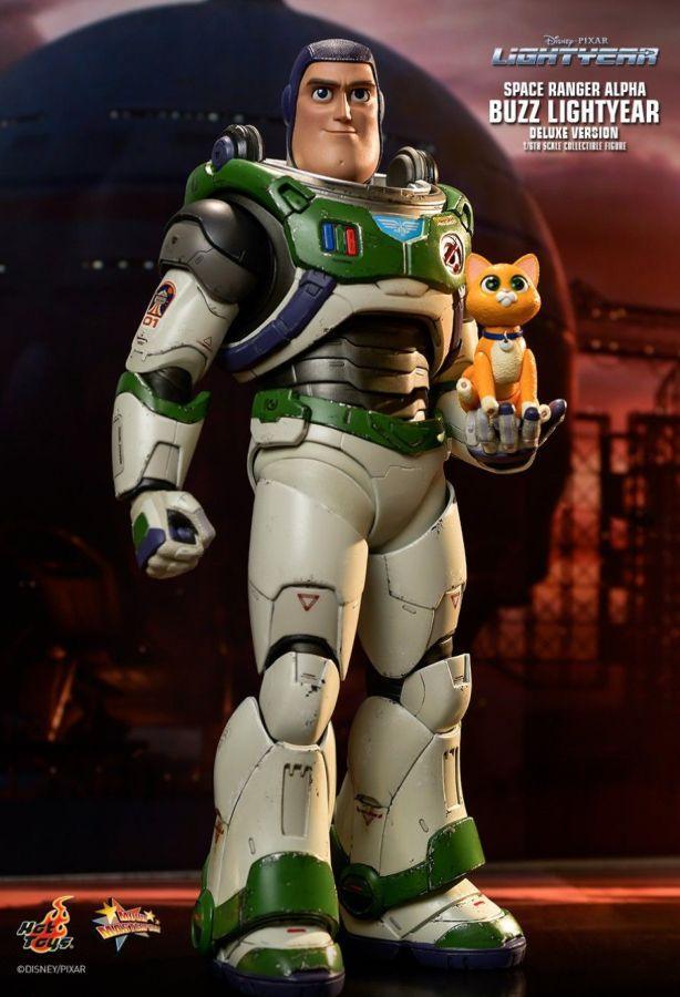 HOTMMS635 Lightyear (2022) - Alpha Buzz Lightyear Deluxe 1:6 Scale Action Figure - Hot Toys - Titan Pop Culture