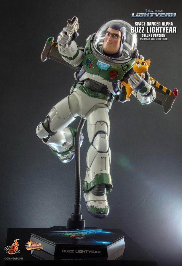 HOTMMS635 Lightyear (2022) - Alpha Buzz Lightyear Deluxe 1:6 Scale Action Figure - Hot Toys - Titan Pop Culture