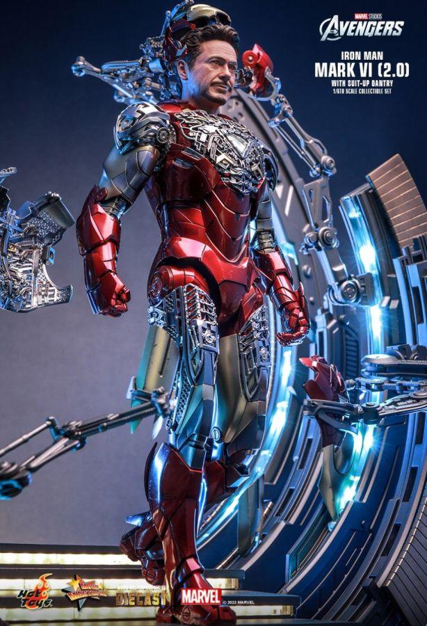 HOTMMS688D53 Iron Man - Iron Man Mk VI (2.0) w/Suit-up Gantry 1:6 Scale Set - Hot Toys - Titan Pop Culture