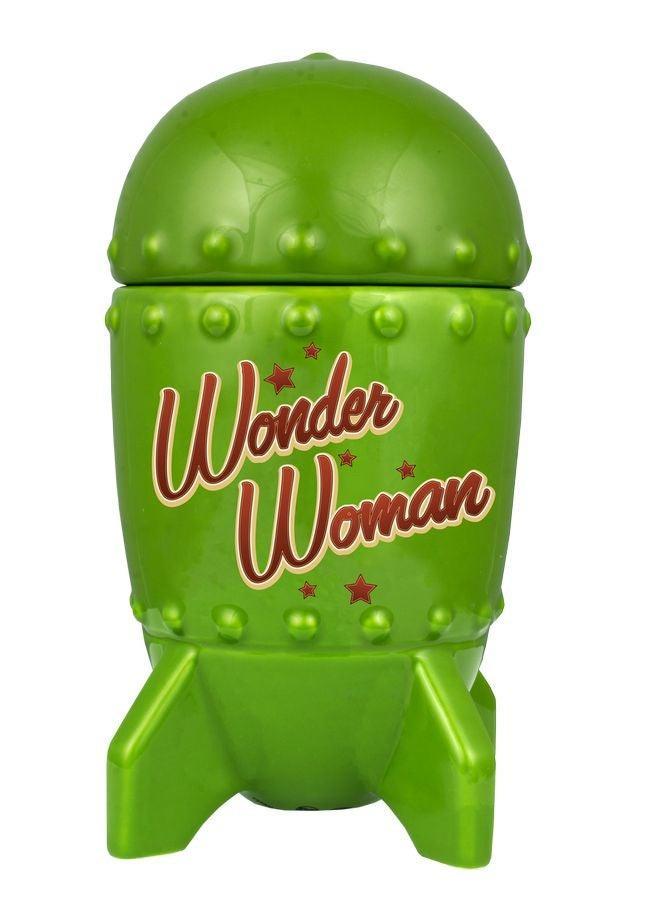 IKO1219 DC Comics Bombshells - Wonder Woman 3D Bombshell Mug with Lid - Ikon Collectables - Titan Pop Culture