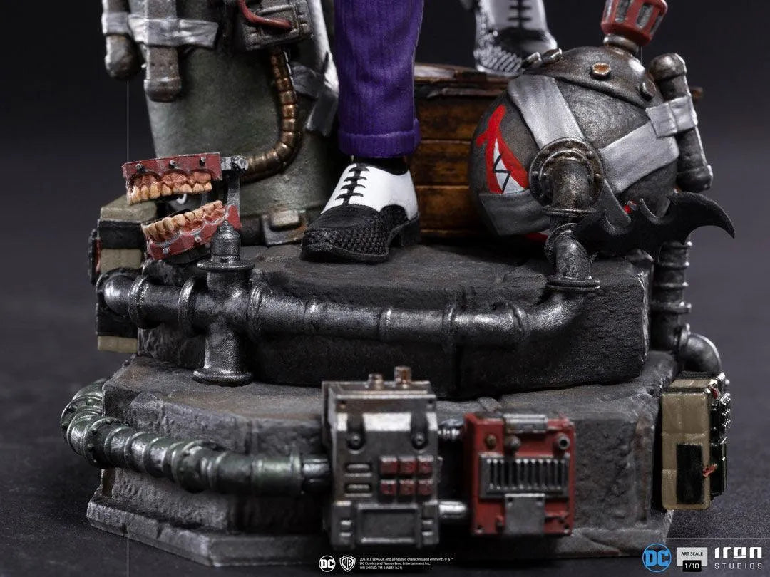 IRO27719 DC Comics - Joker 1:10 Scale Statue - Iron Studios - Titan Pop Culture