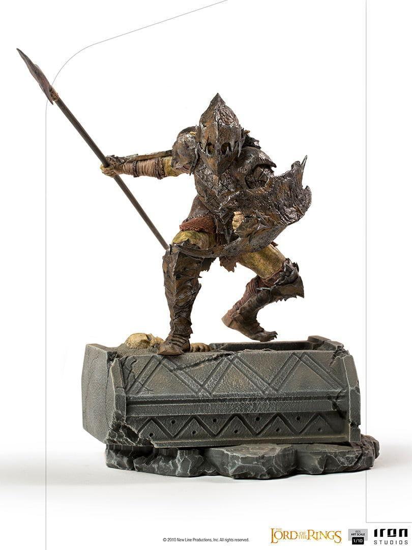 IRO27801 The Lord of the Rings - Orc Armored 1:10 Scale Statue - Iron Studios - Titan Pop Culture