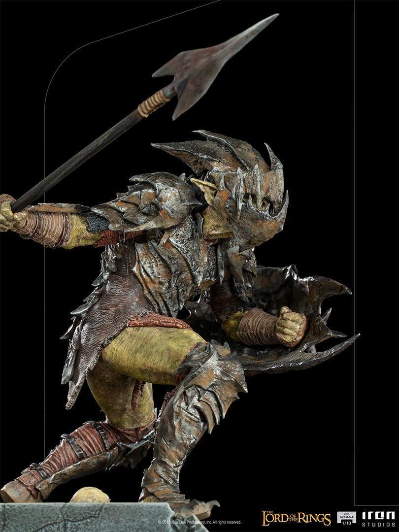 IRO27801 The Lord of the Rings - Orc Armored 1:10 Scale Statue - Iron Studios - Titan Pop Culture