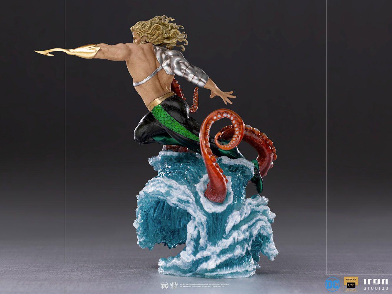 IRO27863 DC Comics - Aquaman Deluxe 1:10 Scale Statue - Iron Studios - Titan Pop Culture