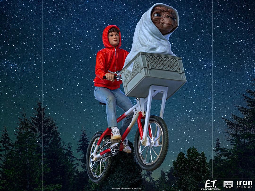 IRO28266 E.T. the Extra-Terrestrial - E.T. & Elliot 1:10 Scale Statue - Iron Studios - Titan Pop Culture