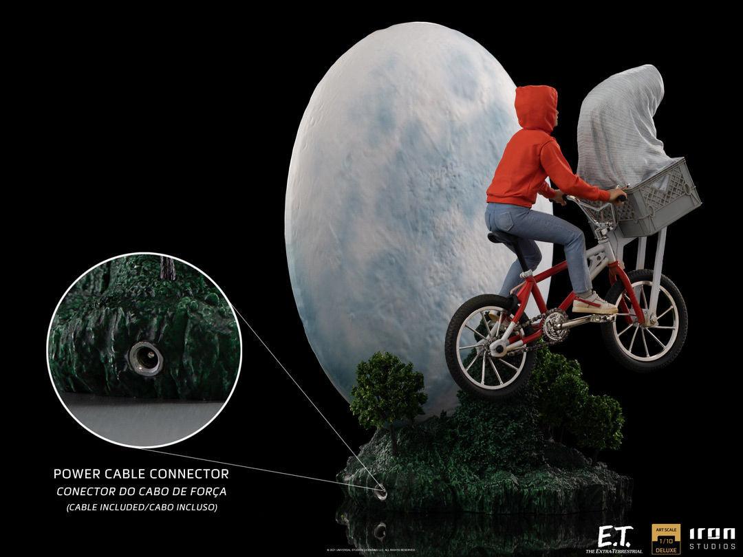 IRO28273 E.T. the Extra-Terrestrial - E.T. & Elliot Deluxe 1:10 Scale Statue - Iron Studios - Titan Pop Culture