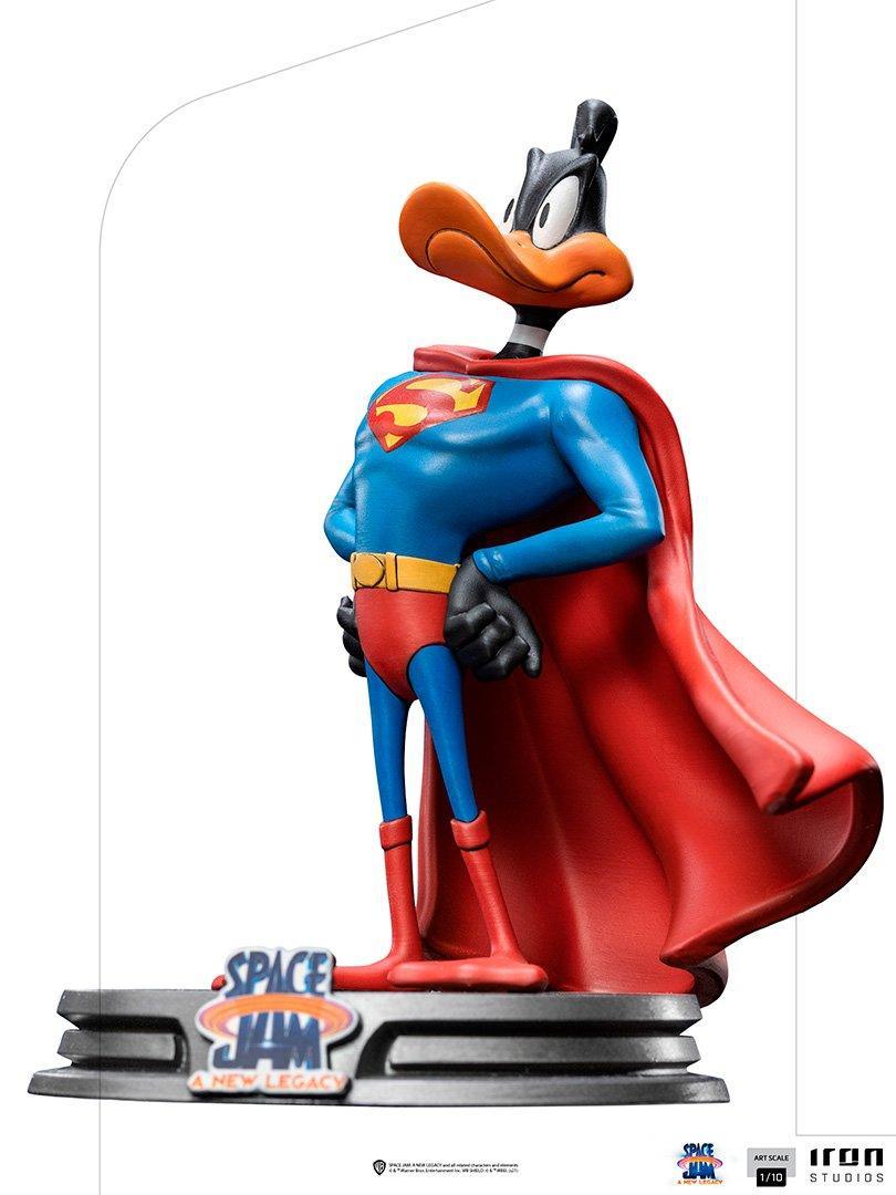 IRO29232 Space Jam 2: A New Legacy - Daffy Duck Superman 1:10 Scale Statue - Iron Studios - Titan Pop Culture