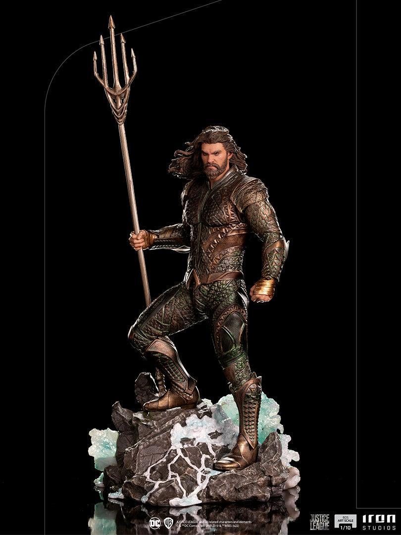 IRO29270 Zack Snyder's Justice League (2021) - Aquaman 1:10 Scale Statue - Iron Studios - Titan Pop Culture