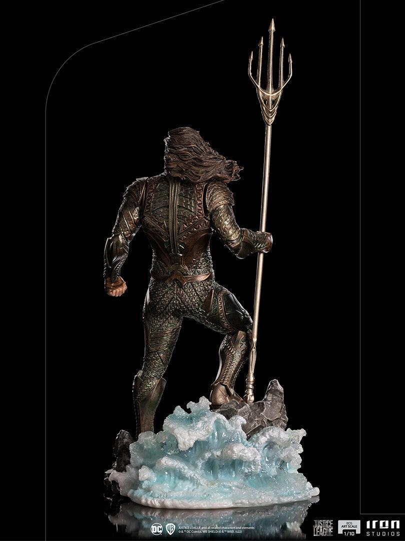 IRO29270 Zack Snyder's Justice League (2021) - Aquaman 1:10 Scale Statue - Iron Studios - Titan Pop Culture