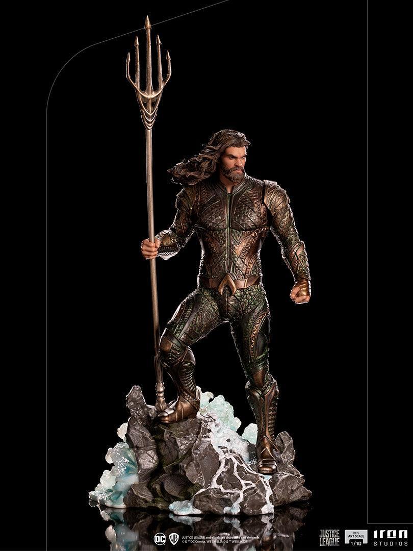 IRO29270 Zack Snyder's Justice League (2021) - Aquaman 1:10 Scale Statue - Iron Studios - Titan Pop Culture