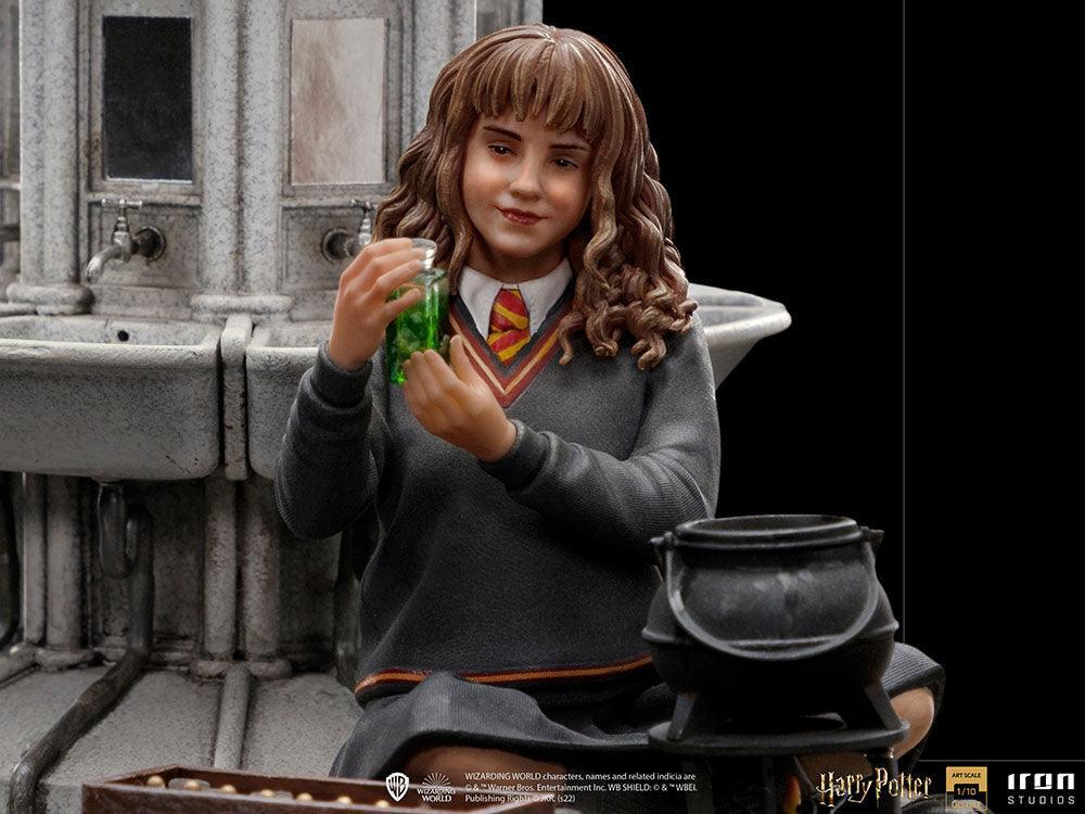 IRO50546 Harry Potter - Hermione Polyjuice Deluxe 1:10 Scale Statue - Iron Studios - Titan Pop Culture