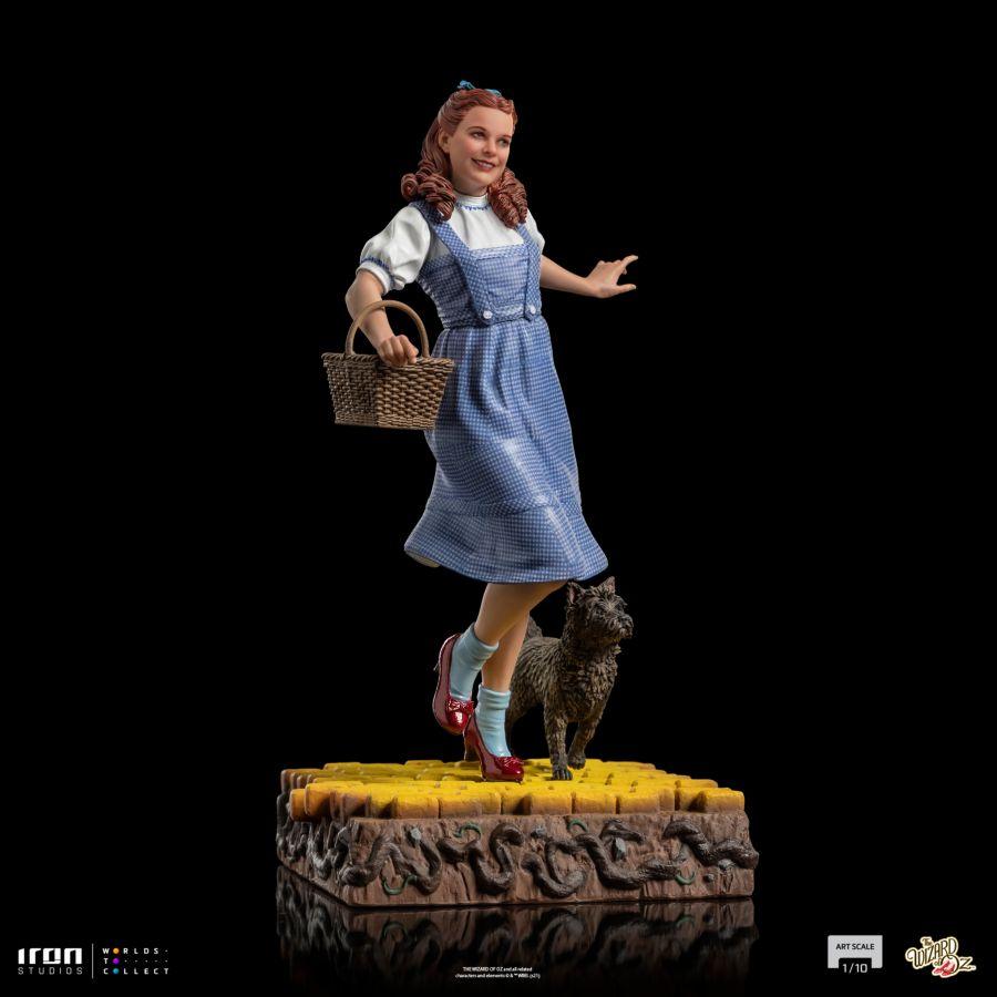 IRO51352 Wizard of Oz - Dorothy 1:10 Scale Statue - Iron Studios - Titan Pop Culture