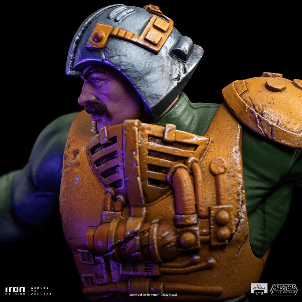 IRO51925 Masters of the Universe - Man At Arms 1:10 Scale Statue - Iron Studios - Titan Pop Culture