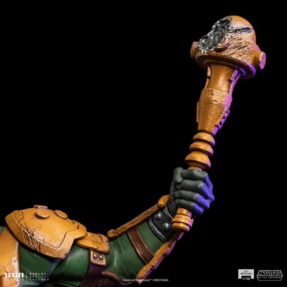 IRO51925 Masters of the Universe - Man At Arms 1:10 Scale Statue - Iron Studios - Titan Pop Culture