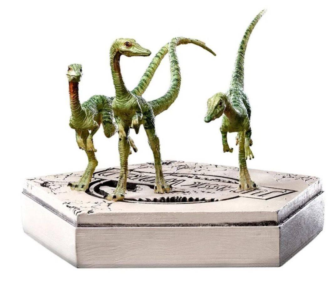 IRO52007 Jurassic World - Compsognatus Icons Statue - Iron Studios - Titan Pop Culture