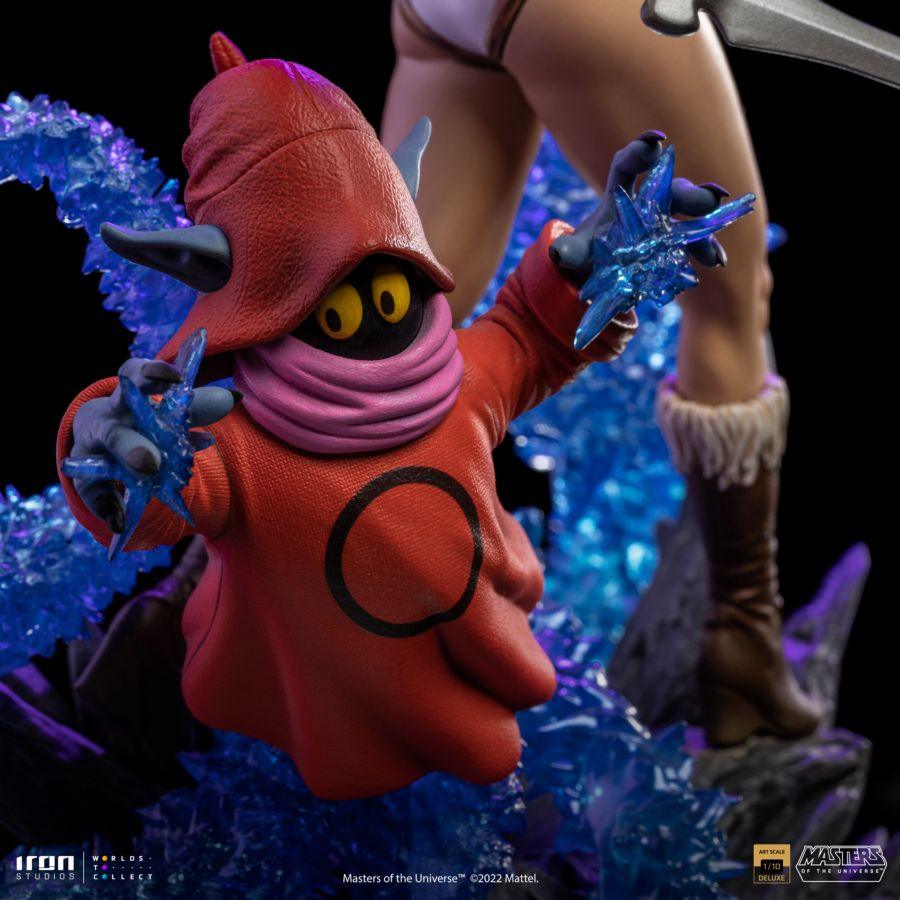 IRO52465 Masters of the Universe - Teela and Orko Deluxe 1:10 Statue - Iron Studios - Titan Pop Culture