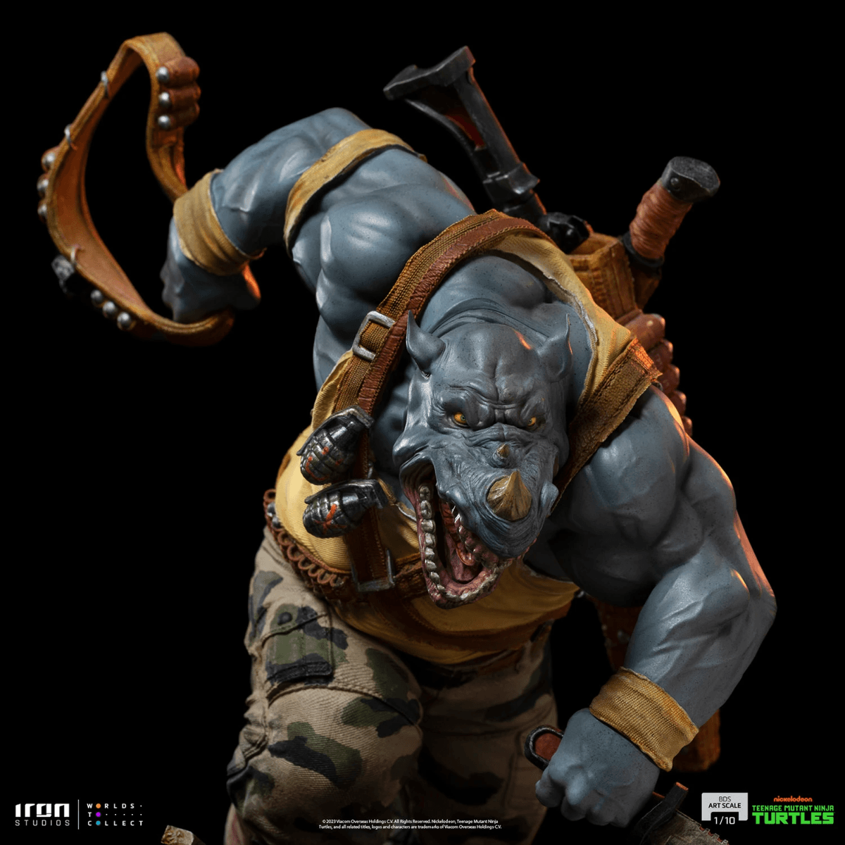 IRO53219 Teenage Mutant Ninja Turtles - Rocksteady 1:10 Scale Statue - Iron Studios - Titan Pop Culture