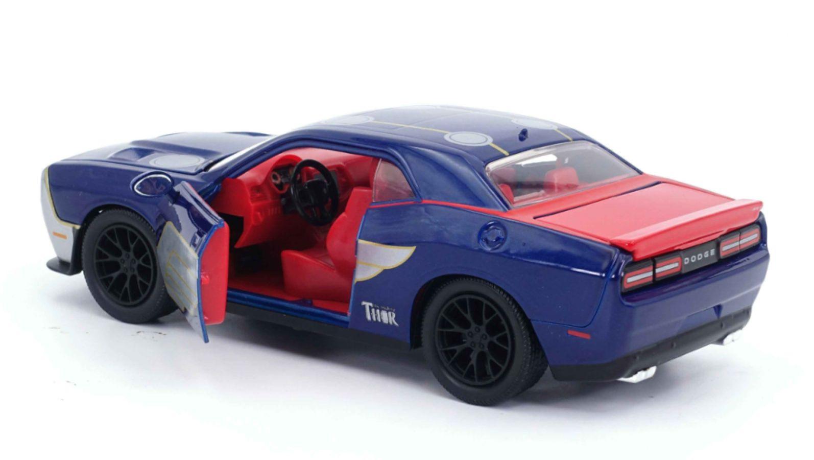 JAD32186 Marvel - 2015 Dodge SRT8 Hellcat 1:32 Scale HR with Thor - Jada Toys - Titan Pop Culture