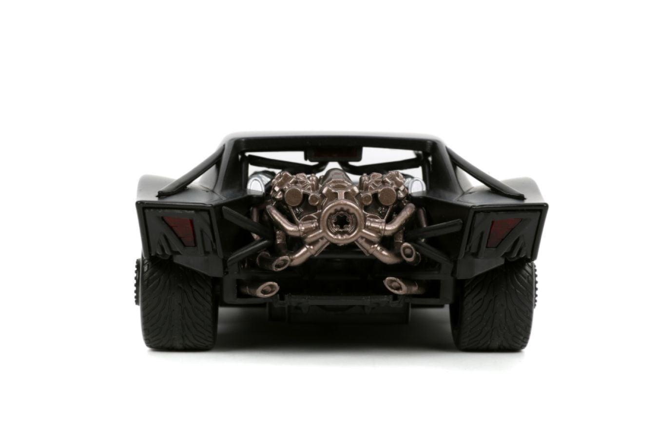 JAD32731 The Batman - Batmobile with Batman 1:24 Scale Hollywood Ride - Jada Toys - Titan Pop Culture