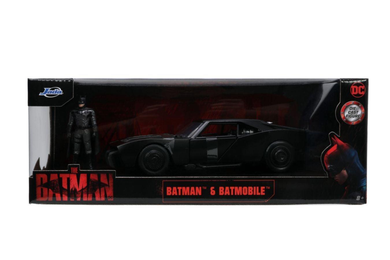 JAD32731 The Batman - Batmobile with Batman 1:24 Scale Hollywood Ride - Jada Toys - Titan Pop Culture