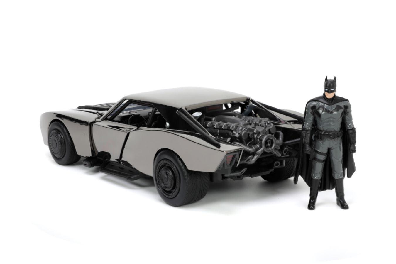 JAD33740 The Batman - Batmobile Chrome Black SDCC 2022 US Exclusive 1:24 Scale with Batman - Jada Toys - Titan Pop Culture