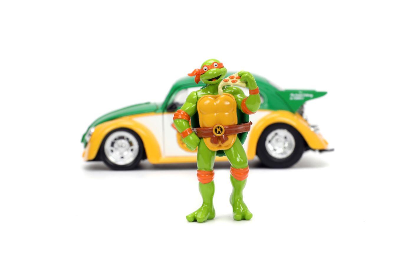JAD33741 Teenage Mutant Ninja Turtles (TV 1987) - VW Beetle with Michelangelo 1:24 Scale - Jada Toys - Titan Pop Culture