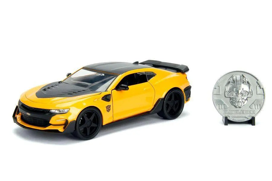 JAD98404 Transformers 5: The Last Knight - Bumblebee ChevyCamaro 1:24 Scale Hollywood Ride with Medallion - Jada Toys - Titan Pop Culture