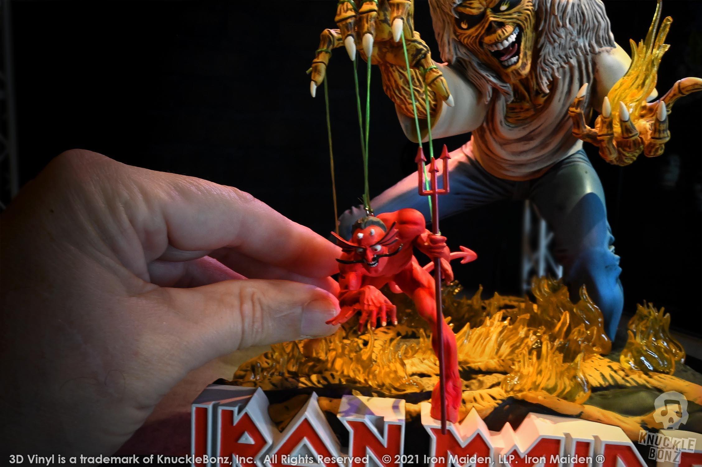 KNUIRONMAIDEN100 Iron Maiden - Number of the Beast Statue - KnuckleBonz - Titan Pop Culture