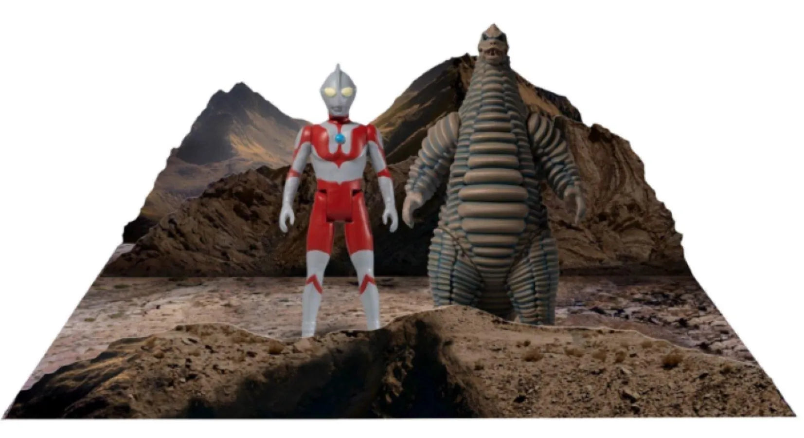 MEZ18055 Ultraman - Ultraman & Red King Boxed Set - Mezco Toyz - Titan Pop Culture