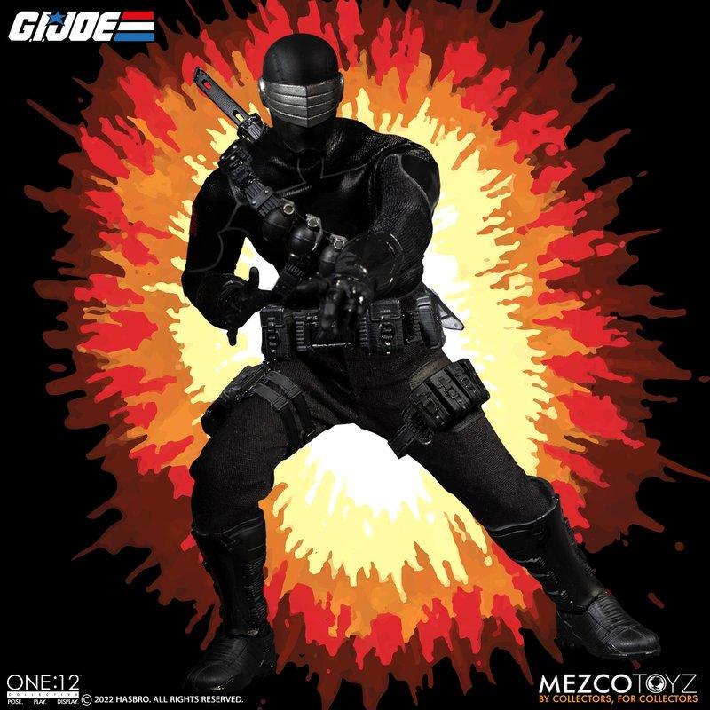 MEZ76391 G.I. Joe - Snake Eyes Dlx One:12 Collective Action Figure - Mezco Toyz - Titan Pop Culture