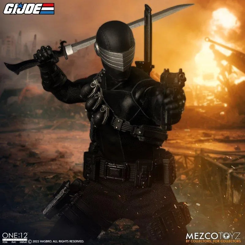 MEZ76391 G.I. Joe - Snake Eyes Dlx One:12 Collective Action Figure - Mezco Toyz - Titan Pop Culture