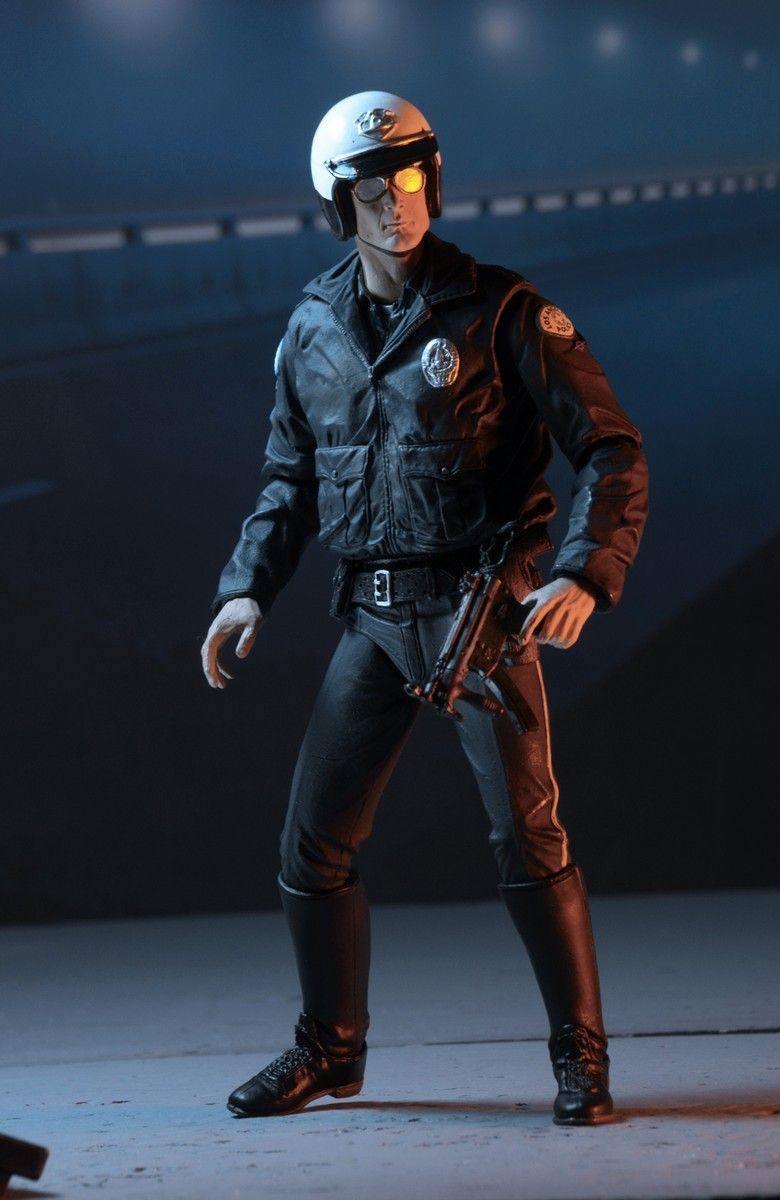 NEC51914 Terminator 2: Judgement Day - T-1000 (Motorcycle Cop) 7" Action Figure - NECA - Titan Pop Culture