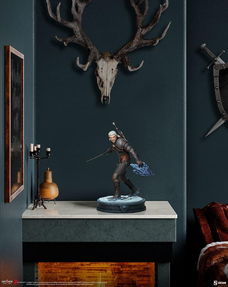 SID200601 The Witcher 3: Wild Hunt - Geralt Statue - Sideshow Collectibles - Titan Pop Culture