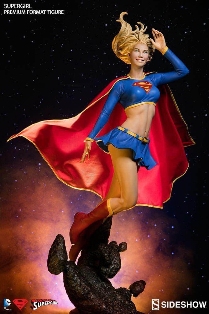 SID300264 Superman - Supergirl Premium Format 1:4 Scale Statue - Sideshow Collectibles - Titan Pop Culture