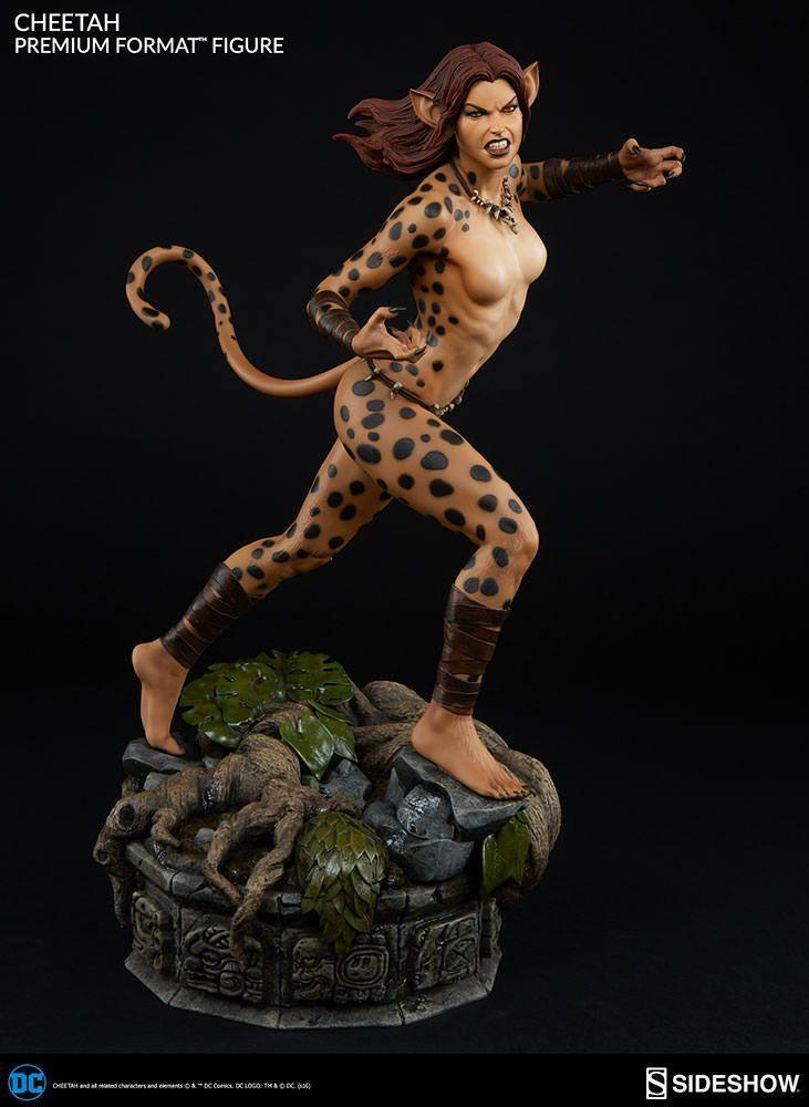 SID300476 Wonder Woman - Cheetah Premium Format Statue Exclusive - Sideshow Collectibles - Titan Pop Culture