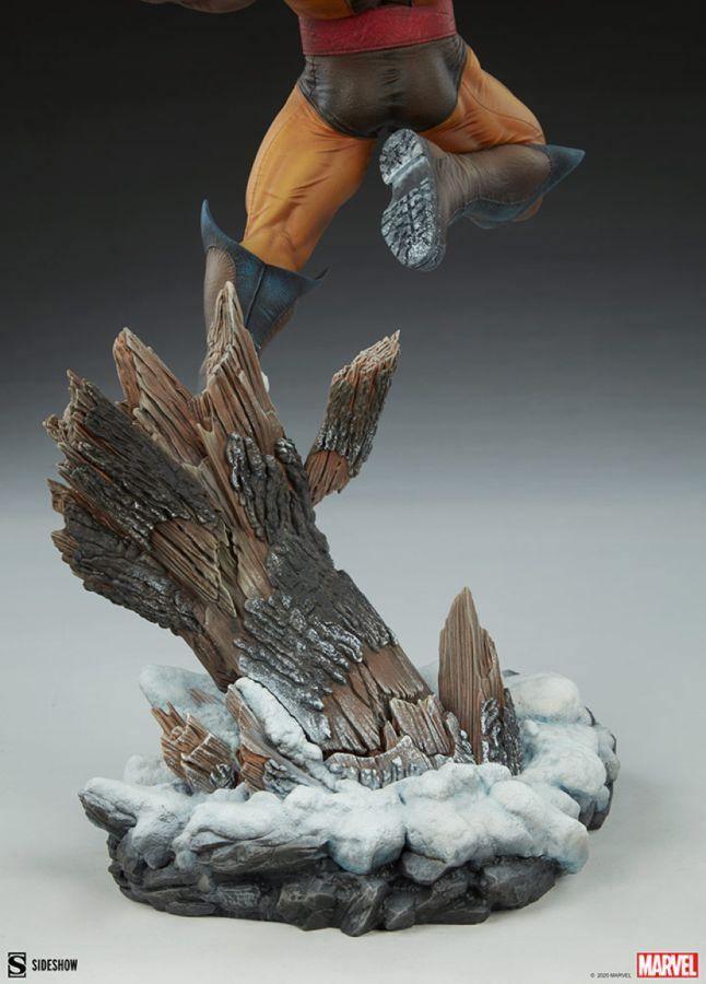 SID300731 X-Men - Wolverine Premium Format Statue - Sideshow Collectibles - Titan Pop Culture